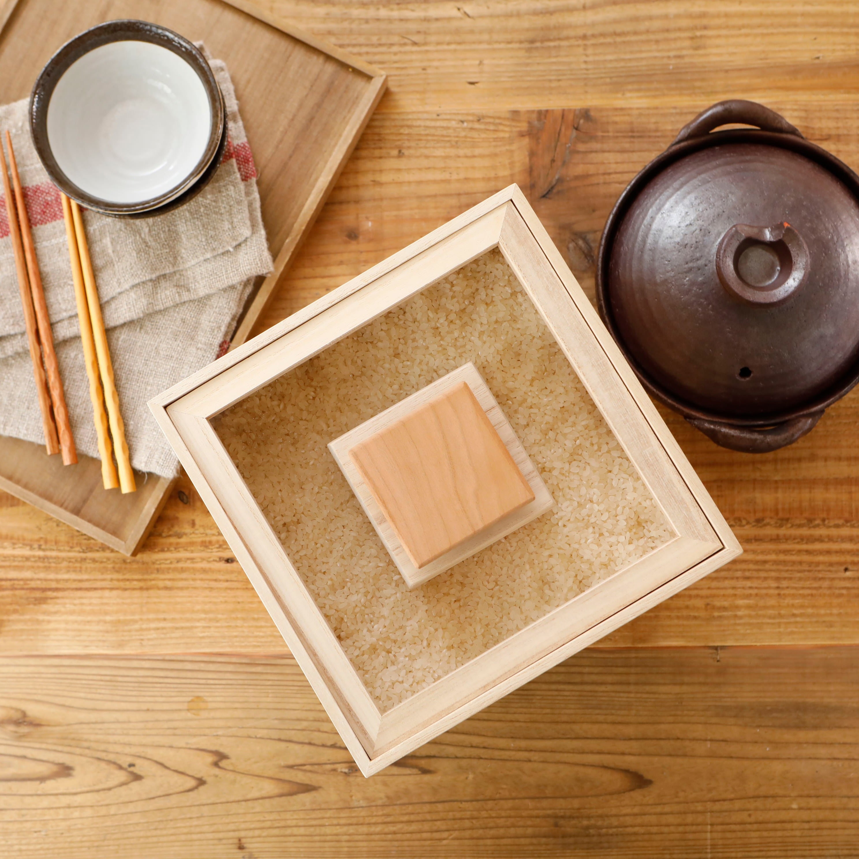 Eco-Friendly Paulownia Wood Rice Bin with Magnetic Measuring Cup