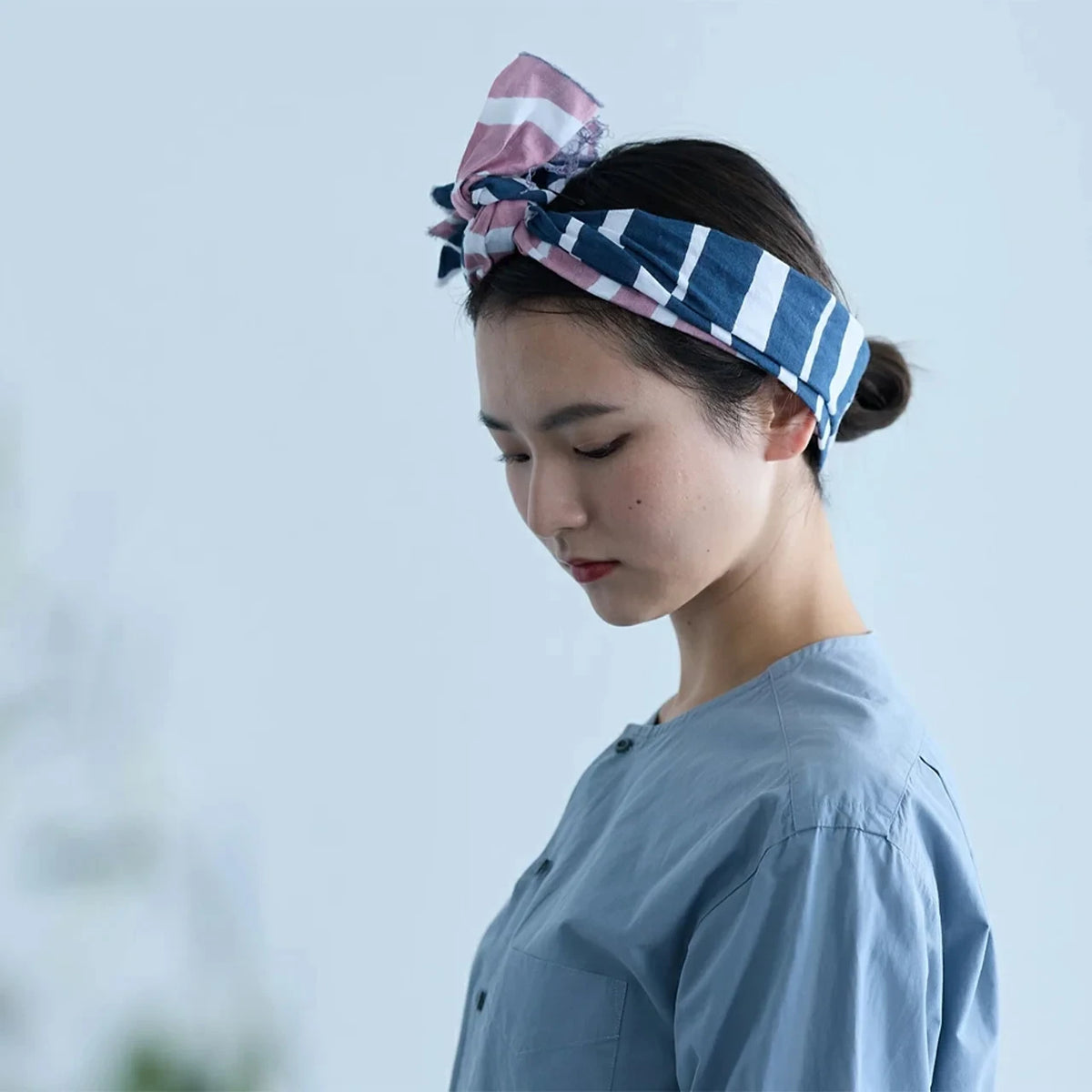 hirali reversible tenugui, Hana no Yoi design in use
