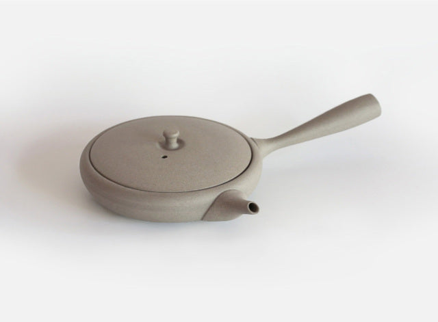 Tokoname-yaki teapot | TOKI - JINSUI -