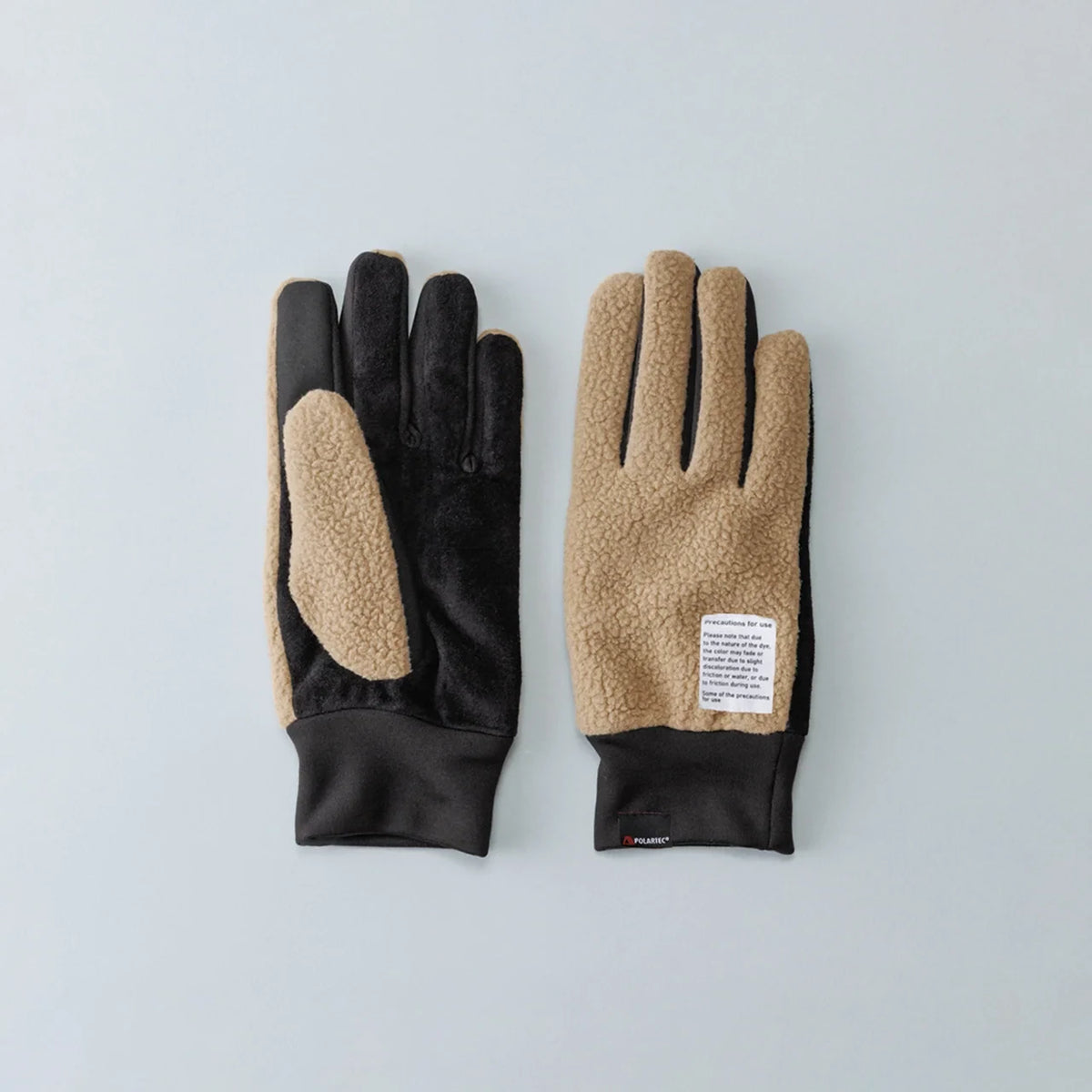 Kuroda men’s pig suede and fleece gloves in beige #Color_Beige