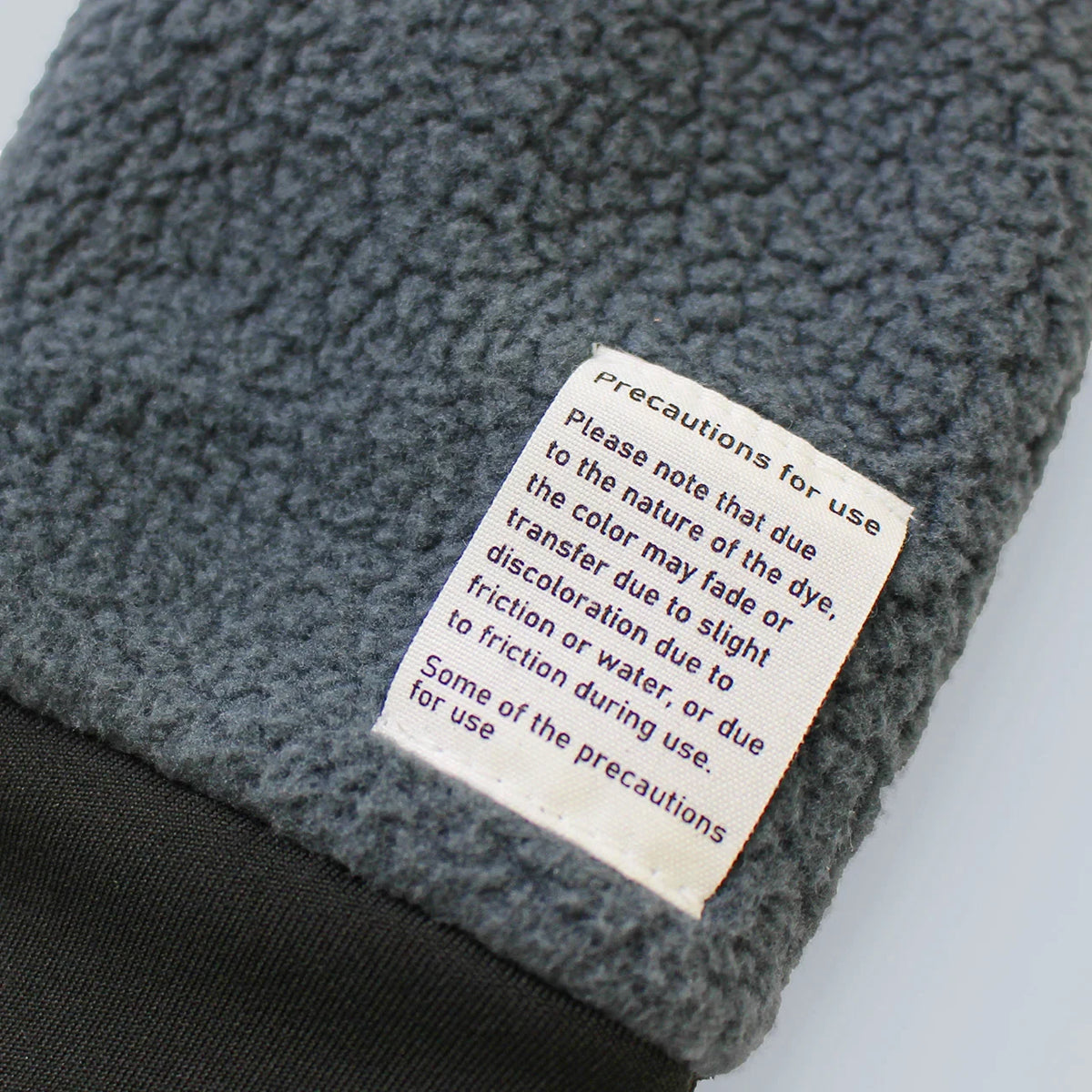 Fleece and label of Kuroda gloves
