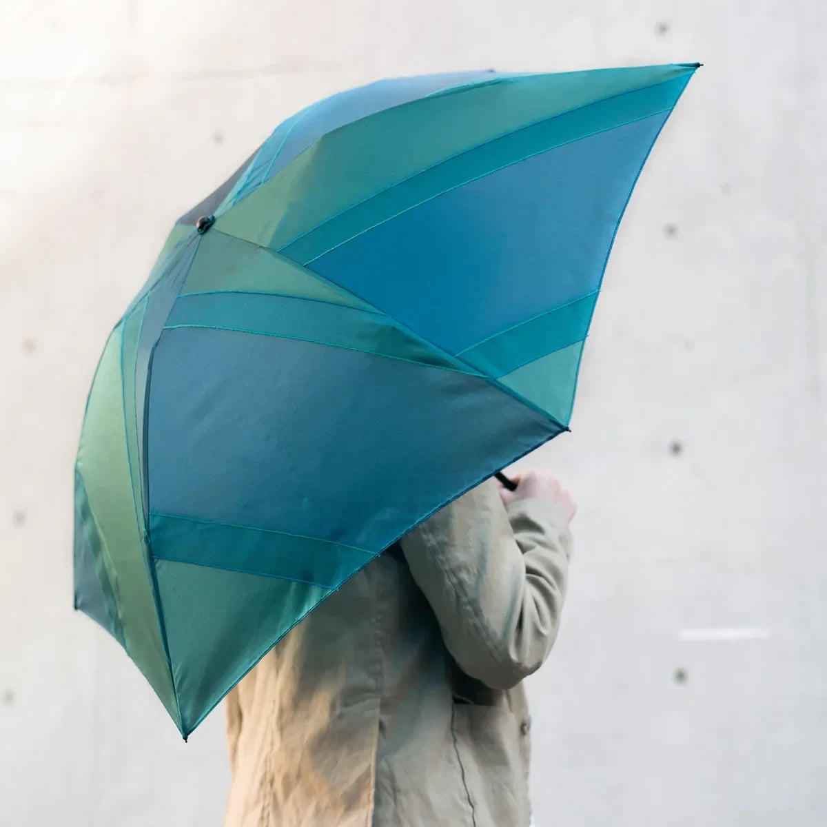 repel. ultralight folding umbrella in use