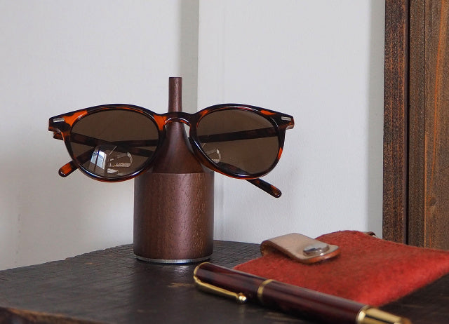 Glasses stand | GLASSES PLACE - M.SCOOP -
