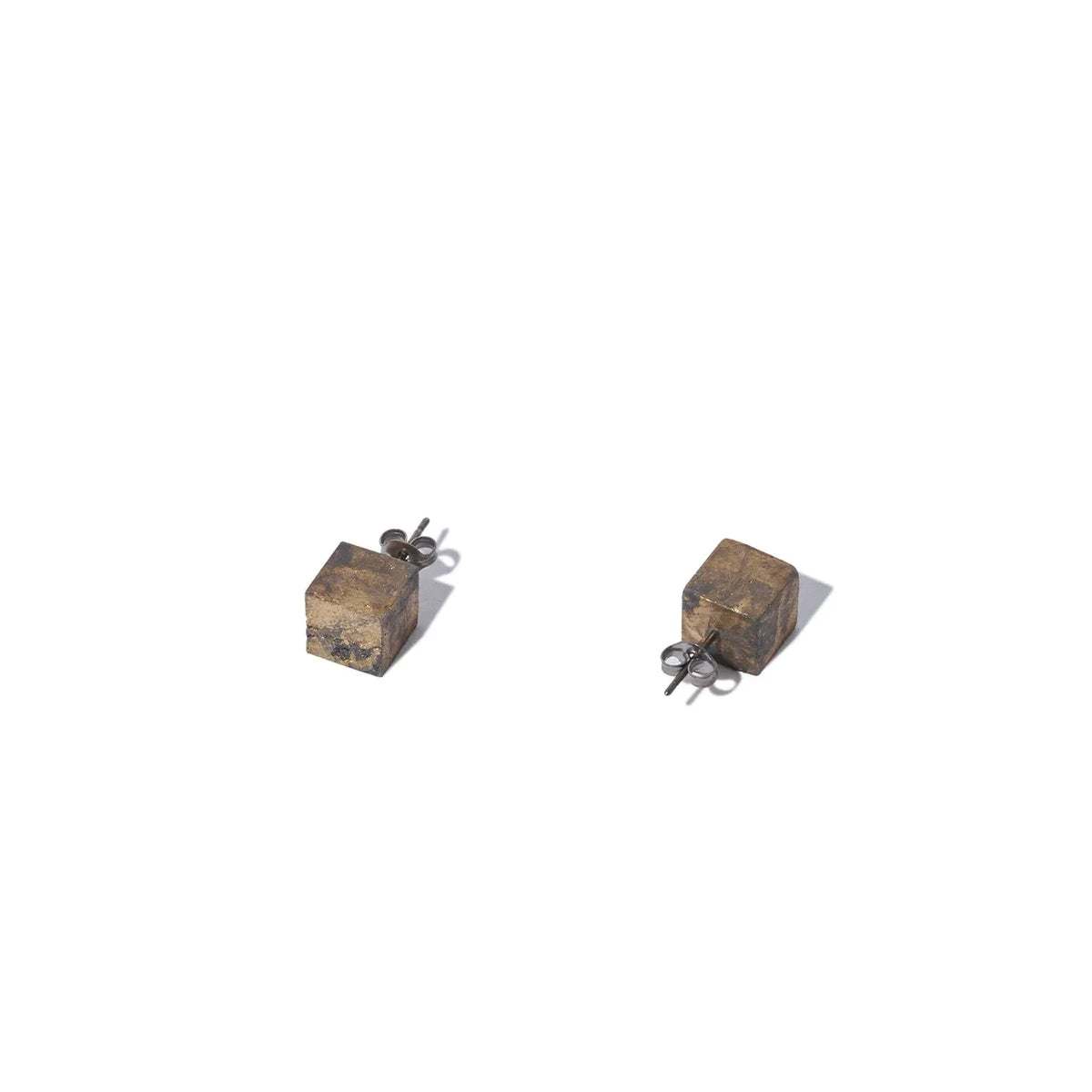 soil fragrance cube earrings, size S, black