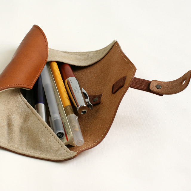 Single leather pen case "rotolo" - emupiu -