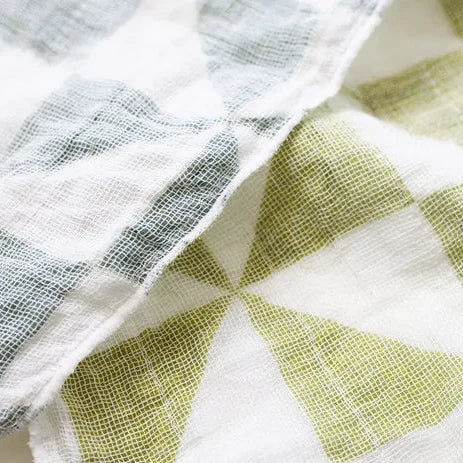 Close-up of the gauze and mosquito-net weave