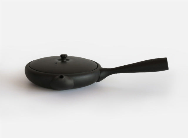 Tokoname-yaki teapot | TOKI - JINSUI -