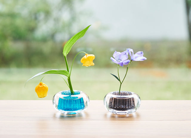 Flower vase | Michikusa - +d (Plus-d) -