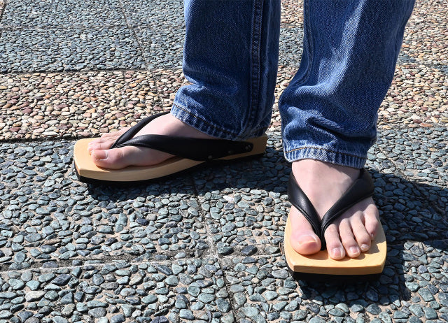 Inländisches Hinoki-Design Geta "Chajin" -Mizutori Kogyo -