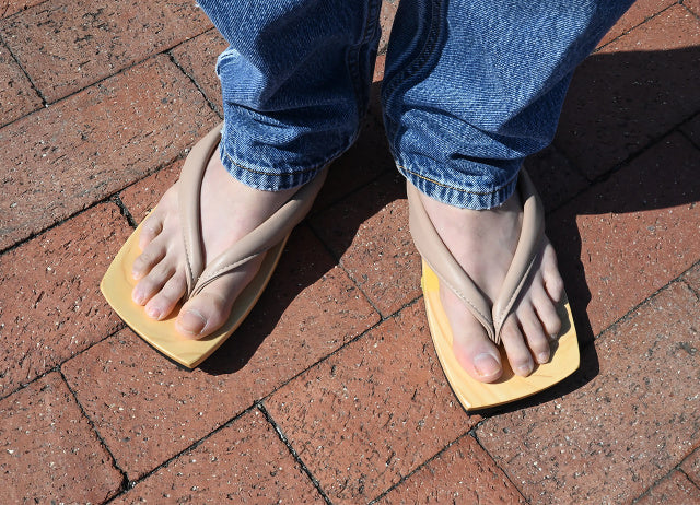 Inländisches Hinoki-Design Geta "Chajin" -Mizutori Kogyo -