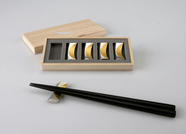 Chopstick rest "Moon" / Gold leaf -Nousaku -