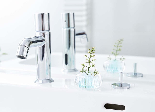 Flower vase | Michikusa - +d (Plus-d) -