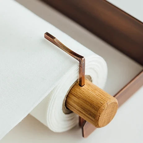 Close-up of the sasasa roll holder